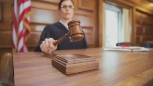 Pros and Cons of Going to Trial